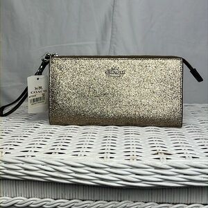 COACH GOLD GLITTER ZIP WALLET
